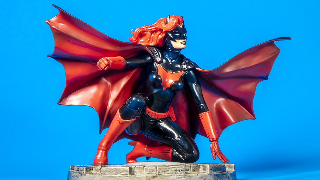 hot toys batwoman